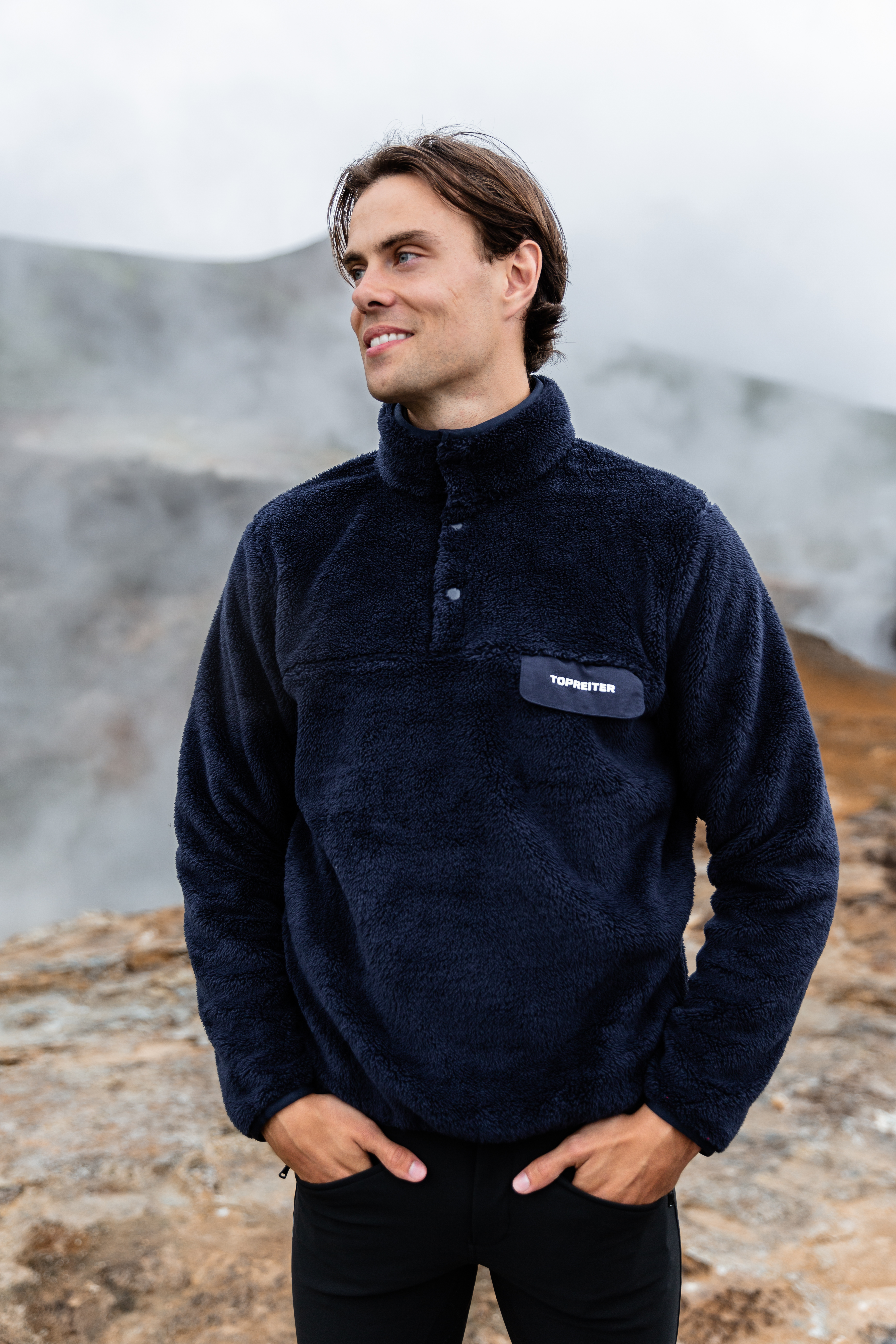 Blær Sweater